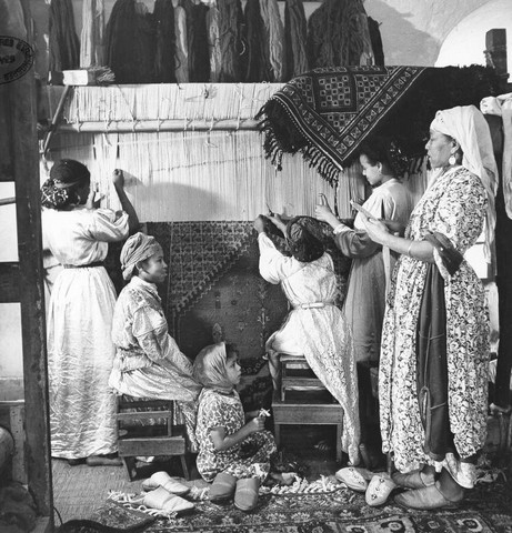 rabat-atelier-ecole-des-tapis-oudaias-1947-2 CREATOR: gd-jpeg v1.0 (using IJG JPEG v62), quality = 75