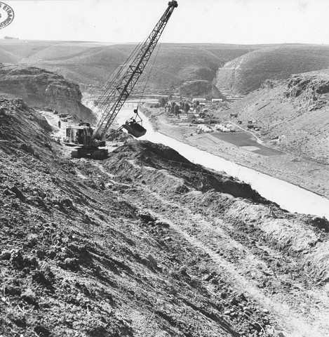 rabat-carriere-de- pierre-oued-akrech-1953 CREATOR: gd-jpeg v1.0 (using IJG JPEG v62), quality = 75