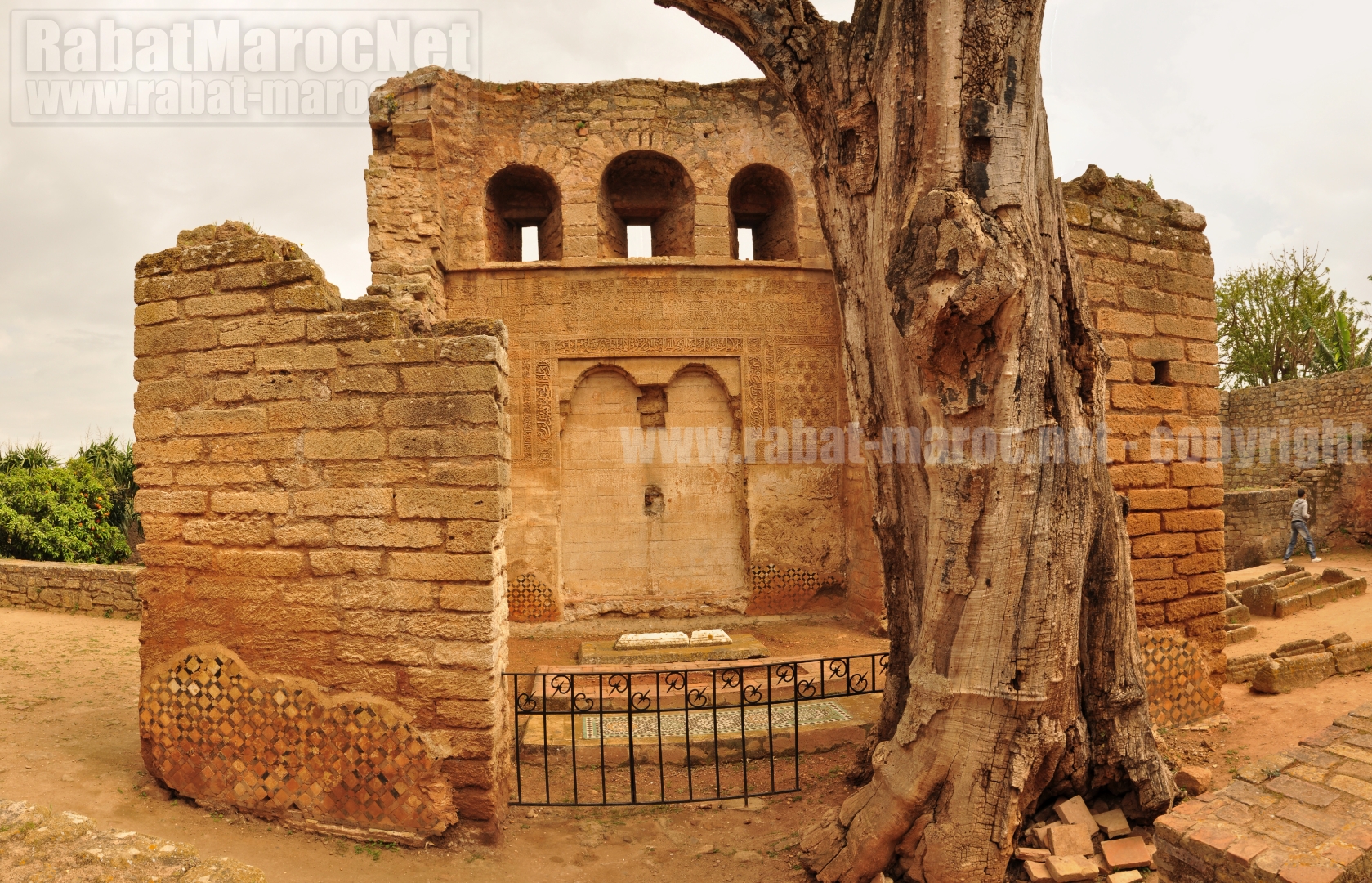 tombeau abul al hassan