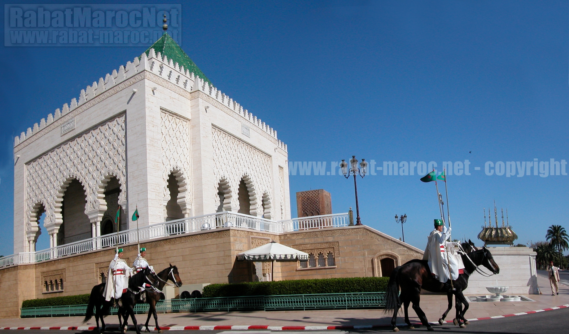 mausolee deux paires de cavaliesr