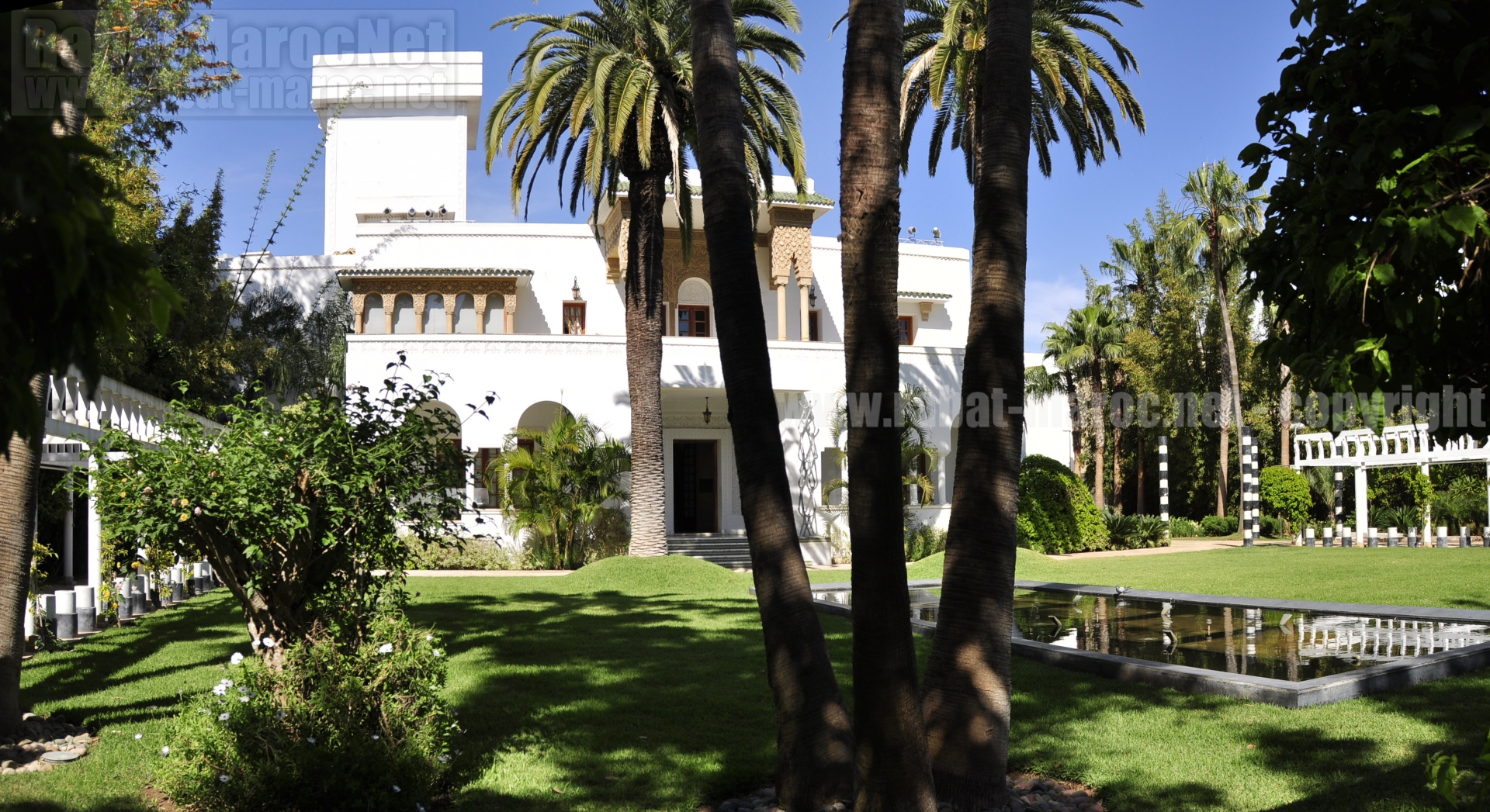 villa-des-arts-bassin-cote-gauche