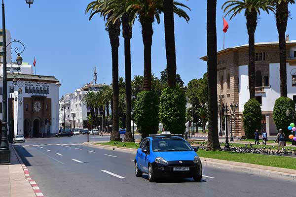 Petit taxi bleu Rabat